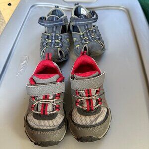 Merrell size 6.5c hiking and water shoes